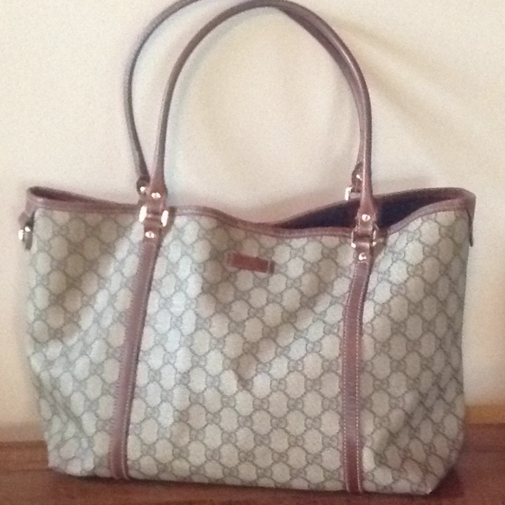Handbag